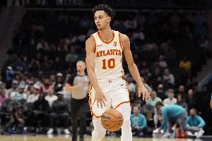 里萨谢：我喜欢快节奏比赛 打转换进攻是我风格一部分